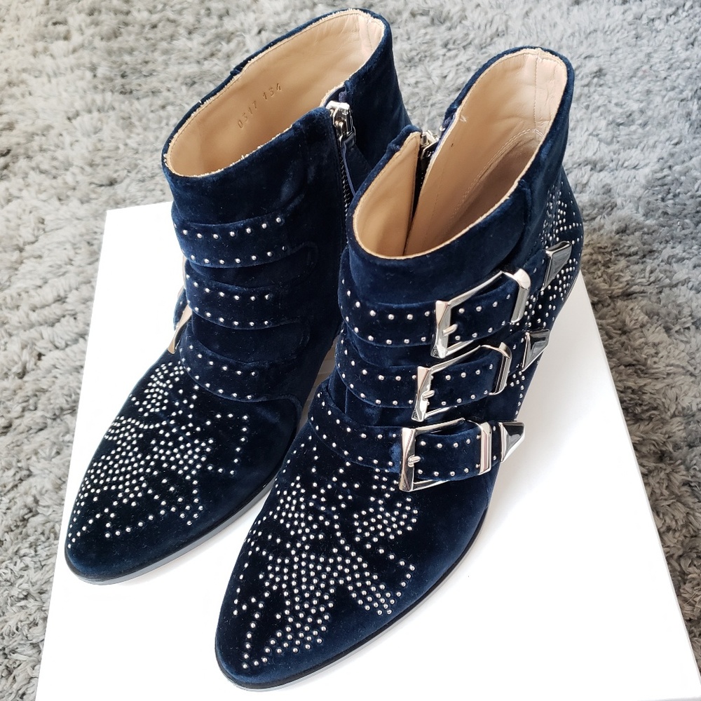 Blue velvet chloe susanna